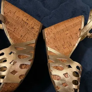 BCBGeneration cork wedges 7 thumbnail 3