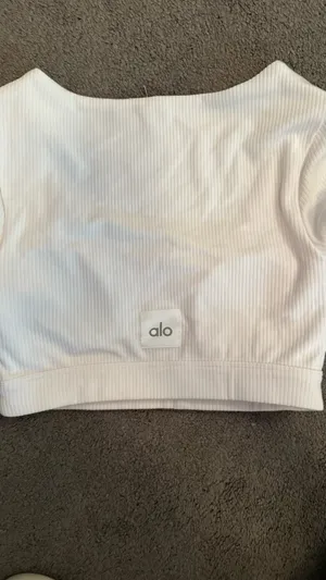 Alo Yoga Blissful Henley Bra Top thumbnail 4