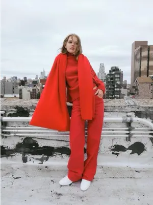 ZARA Women’s Red Jeans thumbnail 2