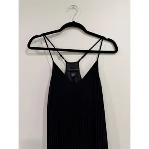 Victoria's Secret Black Pleated Maxi Dress Racerback V-Neck XS thumbnail 3