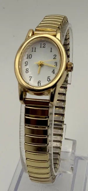 Elegant Gold-Tone Ladies' Easy-Read Watch with Expansion Band thumbnail 1