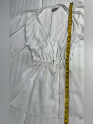ASOS white solid v neck ballon sleeve blouse. Elastic waist. Size 6 thumbnail 8