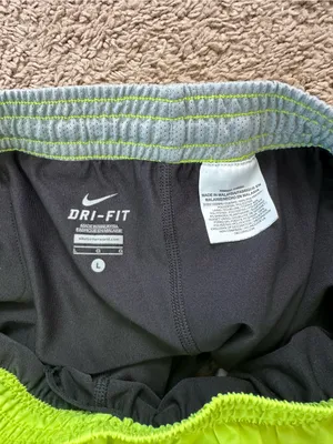 Women's Nike Dri-FIT Tempo Running Neon Yellow Lined Shorts Size L thumbnail 3