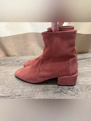 Stuart Weizmann Accordion
Suede Sock Bootie size 9 B thumbnail 8