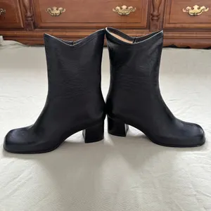 Vintage Black Square Toe Leather Heeled Boots Waterproof Sole Fleece Lined Sz 7 thumbnail 2
