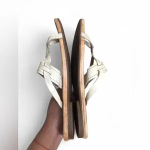 UGG Flip Flop Womens 10Beige Mireya Open Toe Slip On Casual Sandal Flats Leather thumbnail 4