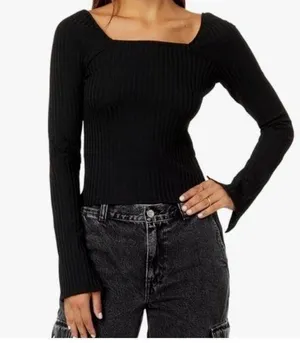 Cropped  Top thumbnail 2