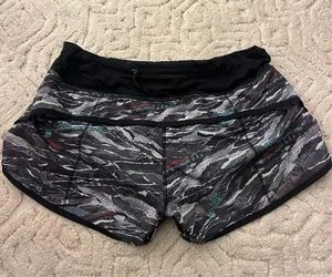 Lululemon Speed Up Shorts 2.5 thumbnail 2