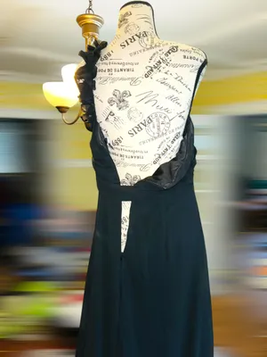 Lulu’s Women’s Size Large Elegant Invite Black Ruffled One-Shoulder Maxi Dress thumbnail 8
