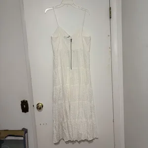 Alice+Olivia SHANTELLA TIERED BUTTON MAXI DRESS in Off White 10 Rush Sorority thumbnail 13