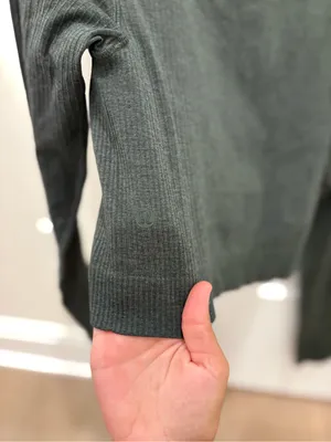 Lululemon Ribbed Long Sleeve Cropped Size 6 thumbnail 4