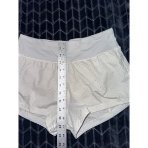 LULULEMON Women's Speed Up Shorts White stretch Size 4 thumbnail 7