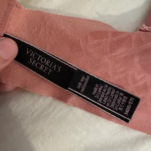 Victorias Secret 34DD Pink Multi Way Bra thumbnail 4