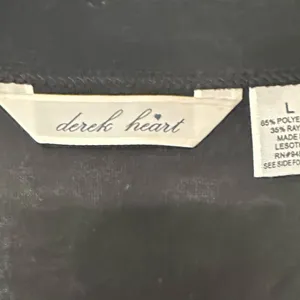 Derek Heart Black Sleeveless Cut Out Tank Top thumbnail 3