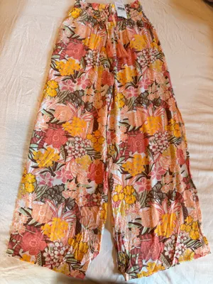 Roxy Viva La Vida Wide Leg Beach Pants XS NWT EcoVero Floral Resort Tropical thumbnail 1