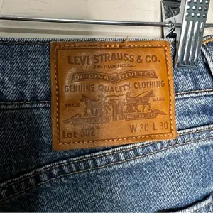 Levi’s 502’s‎ Woman’s Premium Quality High Rise Tapered Jeans thumbnail 10