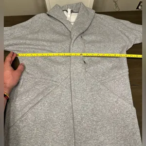 Lululemon Women’s Cardigan Sweater Gray-Size 6 thumbnail 9