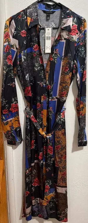 #60 NWT Long Tall Sally Satin Tie Waist Shirt Multicolor Dress Size 6 thumbnail 1