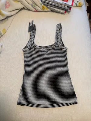 Universal Threads Tank thumbnail 2