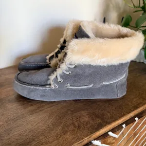 Sperry MacKenzie Size 9 Grey Suede Moccasin Booties Faux Fur Cabin Preppy Winter thumbnail 6