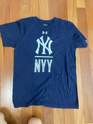 Under Armour Yankees Shirt thumbnail 1