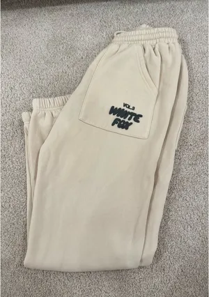 White fox sweatpants  thumbnail 1
