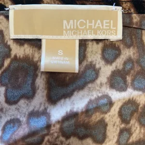 Michael Kors stretchy leopard pullover top w gold logo clasp NWOT thumbnail 7