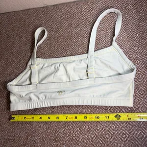 Aritzia Tna Bra Top Sz M Light Mint Green Active Outdoor Gym Casual Comfy thumbnail 5