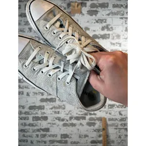 Converse | women gray lace up flat sneakers thumbnail 4