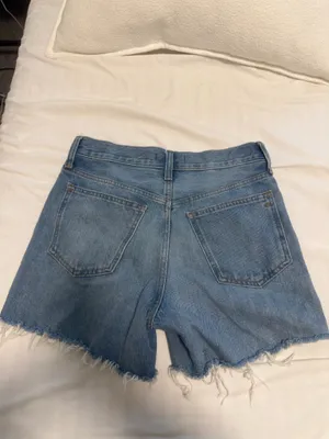 Madewell Relaxed Mid-Length Shorts thumbnail 2