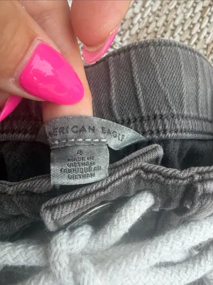 American Eagle Outfitters Gray Drawstring Casual Shorts thumbnail 2