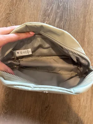Lululemon pouch thumbnail 2