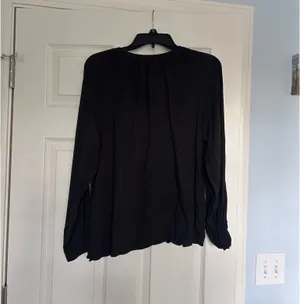 Old navy top thumbnail 6