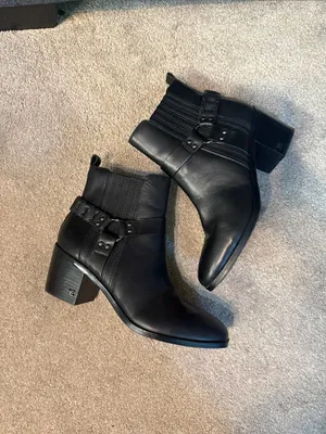 Sam Edelman Dalma Black Leather Western Moto Slip On Booties Size 8.5 thumbnail 2