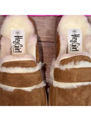 Hey Girl by Corkys Women’s Faux Fur Platform Clogs Size 9 NWT Cozy Slip Ons thumbnail 3
