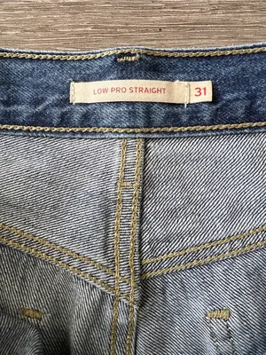 Levi’s Low Pro Straight Jeans Size 31 Breathe Out Distressed Medium Wash 90s thumbnail 4