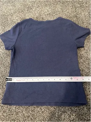 Old Navy Women's XS Navy Blue Short Sleeve T-Shirt thumbnail 4