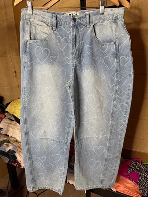 PTCL Heart Jacquard Barrel Leg Jeans Light Wash Size 29 / 10 thumbnail 2