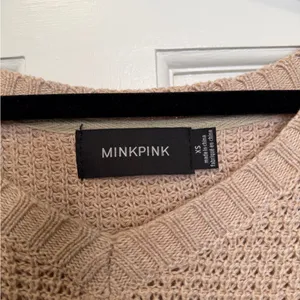 MINKPINK Revolve Beige Waffle Knit High Low Oversized Sweater Size XS‎ thumbnail 2