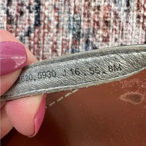 Tory Burch Terra Thong Sandal Metallic Silver Leather Flip Flops Size 8 thumbnail 8