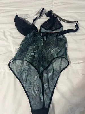 Victoria's Secret Lace thumbnail 3