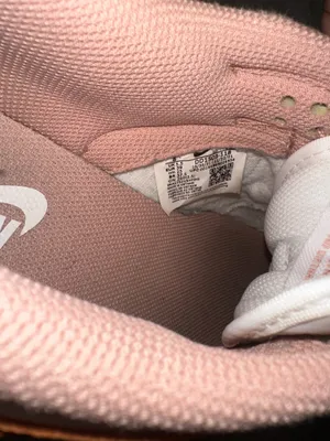 Pink Nike Dunk Low thumbnail 4