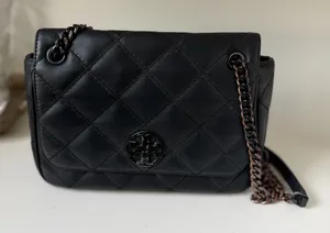 Tory Burch Willa Quilted Leather Shoulder Bag in Black with Chain Strap thumbnail 1