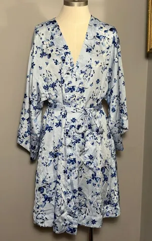 Soma Small Light Blue Floral Satin Wrap Robe thumbnail 1