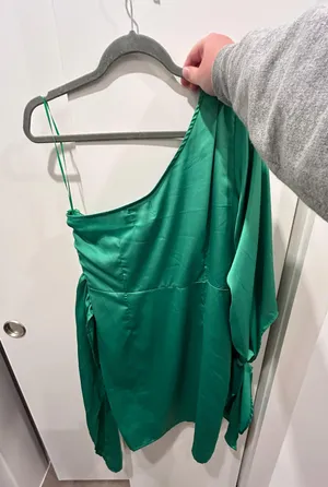 Dress thumbnail 3