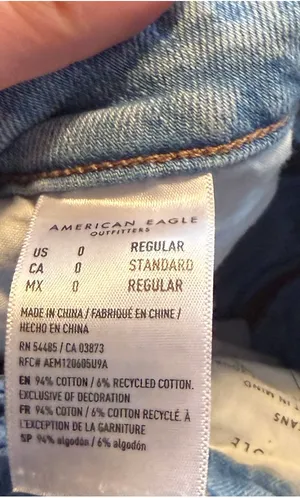 American Eagle Jeans thumbnail 3