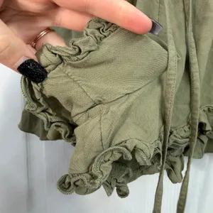 American Eagle green‎ high waisted ruffle hem pull on pocket shorts casual XS thumbnail 3