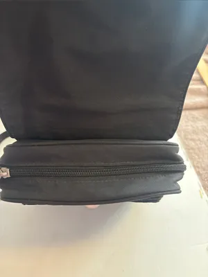 Baggallini Black Nylon Crossbody Lots Of Compartments Adjustable Strap Preloved thumbnail 4