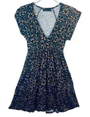 URBAN‎ OUTFITTERS Floral Flutter Sleeve V Neck Smocked Waist Mini Dress XS Boho thumbnail 1