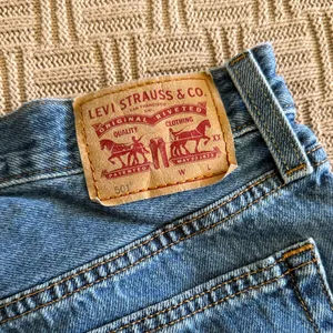 100% Cotton Levi's Blue Distressed Denim Cutoff Shorts thumbnail 3